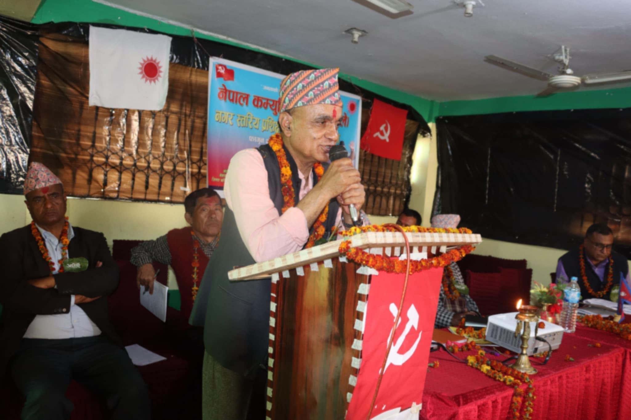 एमालेले सरकारको नेतृत्व गर्दा नागरिक शिर उचो हुने गरि काम गर्छ ः मुख्यमन्त्री कँडेल